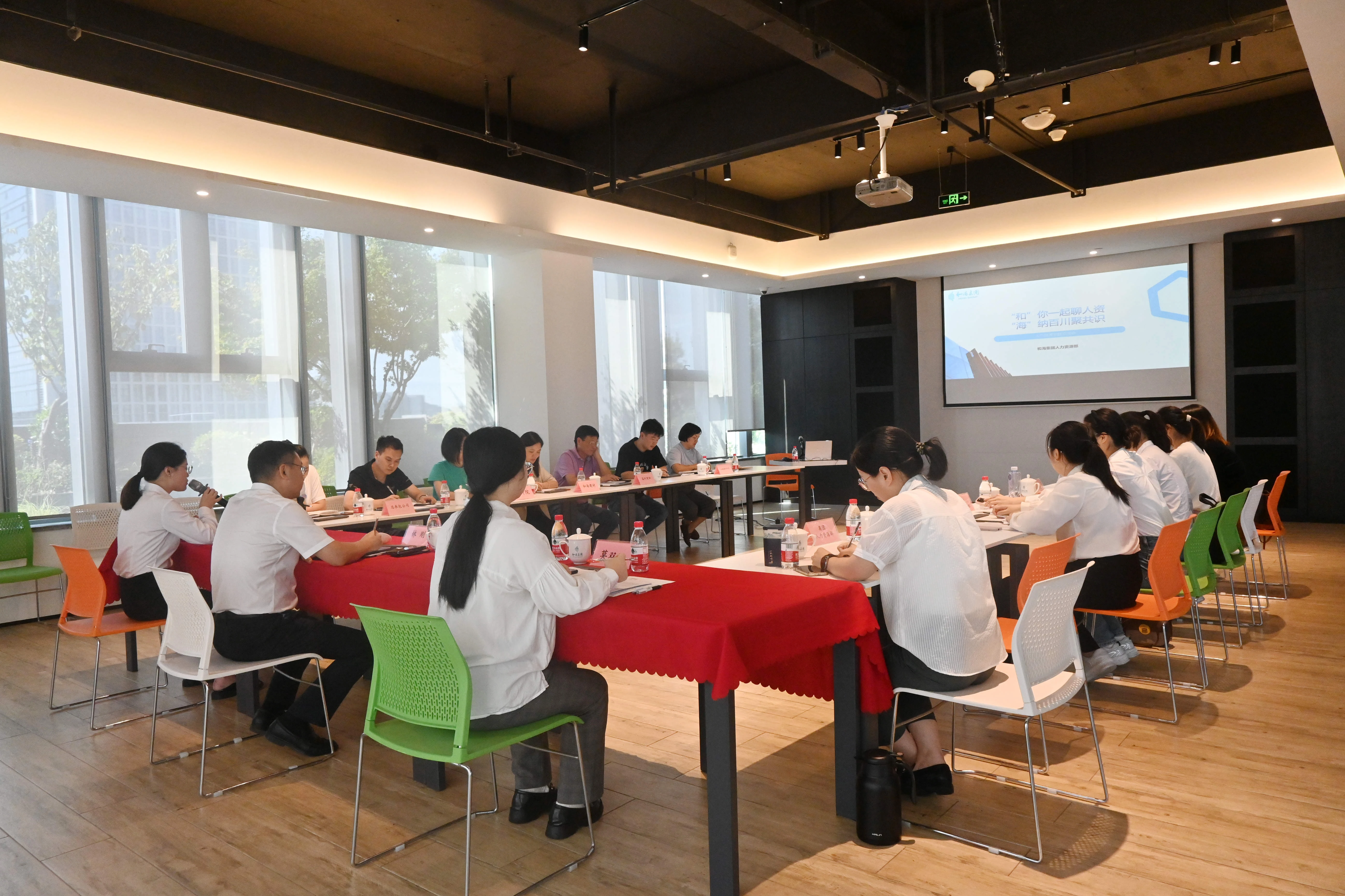 全场照片_副本.webp 全场照片_副本.webp